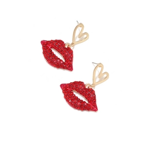Orecchini pendenti chic a cuore dorato e labbra di strass rossi da donna