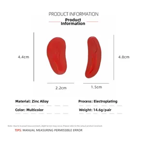 Vue détaillée des boucles d'oreilles émaillées rouges avec dimensions et spécifications
