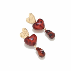 Long leopard print heart dangle earrings with golden hammered metal and resin drops