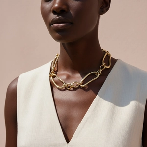 Chunky Chain Necklace Gold Tone Zinc Alloy Geometric Hollow Out Vintage Statement Jewelry For Women Retro Luxury Style