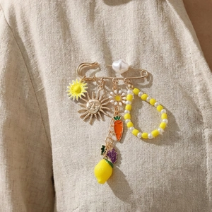 Exaggerated Safety Pin Brooch Alloy Enamel Fruit Lemon Grape Carrot Sun Flower Pendants Imitation Artificial Pearl Trendy Jewelry For Women