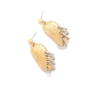 Dual-tone seashell geometric earrings in gold and silver finish for a modern look