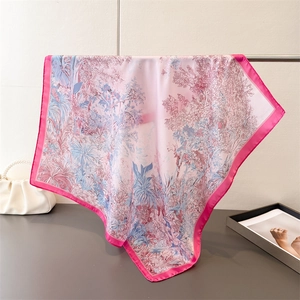 Eleganter Quadratischer Schal Mit Blumendruck KunstSatin Satin Tuch Für Damen Leichtes Vielseitiges Kopftuch