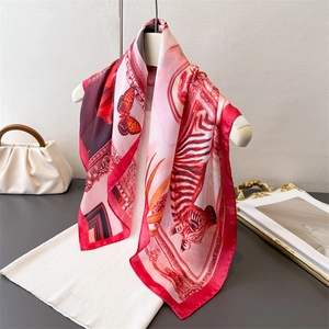 Retro Print Square Scarf Polyester Satin Animal Floral Pattern Elegant Head Neck Scarf For Women Chic Versatile