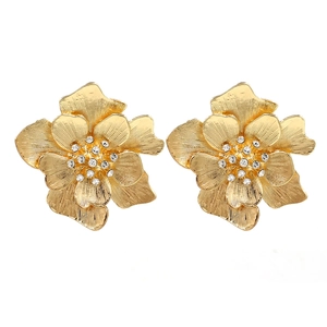 Retro Golden Flower Stud Earrings Brushed Alloy Metal With Sparkling Rhinestone Center Bold Fashion Jewelry Women