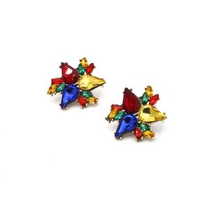 Boucles d'oreilles fleurs en cristal coloré avec strass facettés sur monture dorée