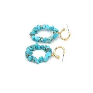 Boucles d'oreilles créoles dorées style ethnique avec pierres de turquoise naturelles