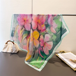 Foulard Carré Élégant Pour Femmes Imprimé Floral Peinture À L'huile Imitation Satin Satin Écharpe De Mode Polyvalente