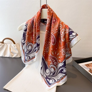 Paisley Print Square Scarf Satin Satin Like Bandana Vintage Headwrap Glossy Neck Scarf Fashion Accessory For Women