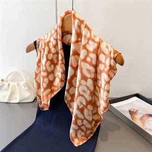 Leopard Print Square Scarf Satin-Like Satin Neck Hair Scarf Fashion Animal Pattern Head Wrap Chic Elegant For Women