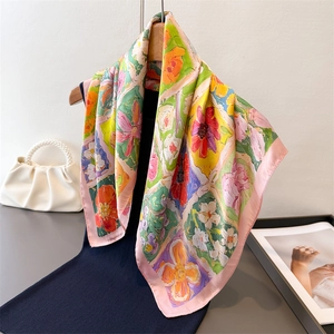 Foulard Quadrato in Raso con Stampa Floreale Pittura a Olio Artistica da Donna Foulard Elegante Retrò Francese Accessorio Moda