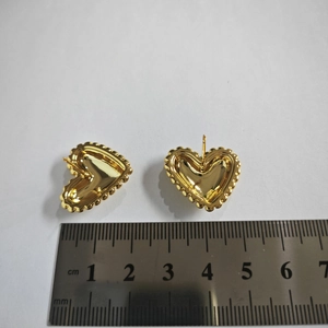 Detailed size measurement of 18K gold-plated heart earrings with beaded edge texture