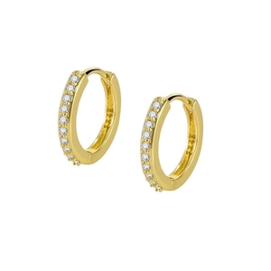 Elegante goldene Huggie-Ohrringe mit funkelnden Zirkonia-Steinen im minimalistischen Stil