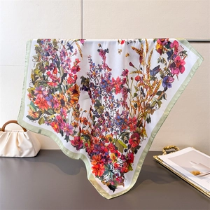 Women Floral Print Satin Square Scarf Contrast Border Satin Feel Bandana Shawl Fashion Neck Headwrap Elegant Floral Accessory