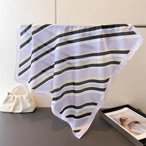 Satin Quadratisch Schal Geometrische Streifen Drucken Seidig Hals Bandana Für Frauen Elegant Kopftuch Mode Haar Wickeln Tasche
