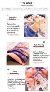 Détails du foulard satiné en soie avec imprimé équin et motifs géométriques