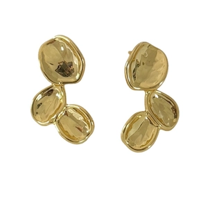 Minimalist gold-plated irregular fluid earrings with abstract lava texture