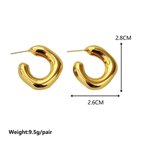 Chunky gold geometric C-shaped hoop earrings with a high-polished mirror finish and 2.8cm height