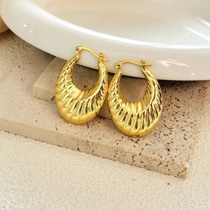 Boucles D'oreilles Créoles Torsadées En Cuivre Plaqué Or 18K Style Croissant Vintage Bijoux Épais En Forme De U Pour Femmes