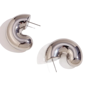 Boucles d'oreilles créoles épaisses en C argentées polies au design géométrique pur