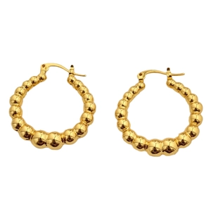 Créoles chic plaquées or 18 carats avec un design de perles texturées pour femmes