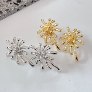 Orecchini a perno minimalisti a forma di fuoco d'artificio in metallo oro e argento