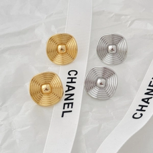 Vintage style round textured metal stud earrings in gold and silver finish set