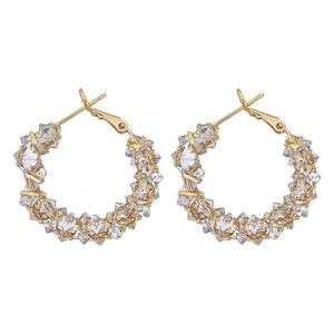 Élégantes boucles d'oreilles créoles dorées avec cristaux de zircon pour femmes