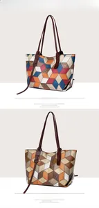 Vista dettagliata di borse tote grandi con design patchwork geometrico colorato e tracolle sottili