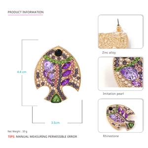 Boucles d'oreilles poisson tropical avec strass colorés et perles d'imitation