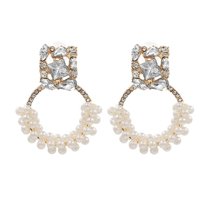 Boucles D'oreilles Pendantes En Alliage Géométrique Avec Künstliche Perles D'imitation Blanches Et Strass Transparents Style Rétro