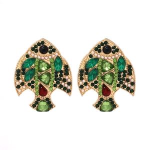 Boucles d'oreilles poisson tropical avec cristaux multicolores et perles sur base dorée