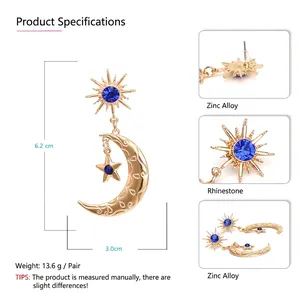 Boucles d'oreilles lune et étoile dorées avec strass bleus et longueur de 6,2 cm