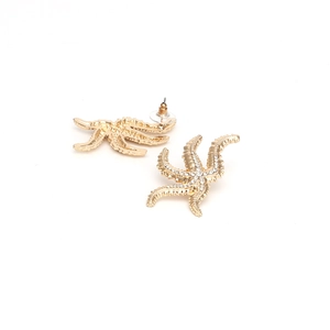 Auffällige goldene Seestern-Ohrstecker mit funkelnden weißen Kristallen für Damen