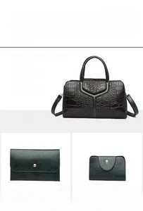 Deep green crocodile pattern handbag set with three pieces of elegant handbags