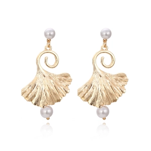Vintage Gouden Zinklegering Ginkgo Blad Hangende Oorbellen Met Kunstparels Voor Dames Retro Overdreven Sieraden