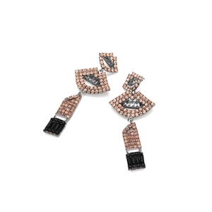 Boucles d'oreilles pendantes géométriques avec cristaux roses et noirs étincelants de style moderne