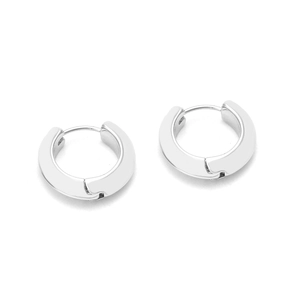 Detailed close-up of silver minimalist chunky hoop earrings with a hinged snap closure