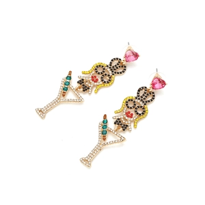 Boucles d'oreilles pendantes fille cartoon et verre à martini en alliage doré et strass