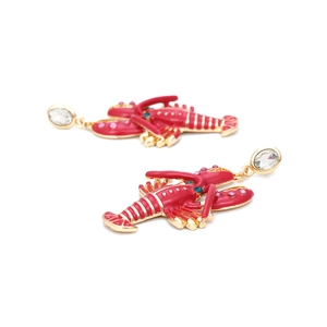 Orecchini a forma di aragosta in smalto rosso con strass colorati e placcatura oro