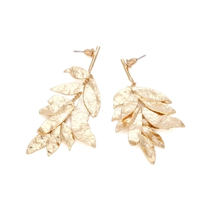 Vintage golden leaf tassel earrings with hammered texture and multi-layer design