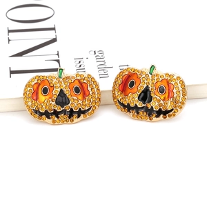Lebhafte orangefarbene Kürbis-Ohrringe mit gelben Kristallen für Halloween-Stil