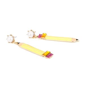Détails des boucles d'oreilles crayon créatives avec perles blanches et émail