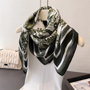 French Vintage Jungle Print Square Scarf Satin Feeling Polyester Faux Satin Shawl Neck Scarf Elegant Headscarf Hair Bandana