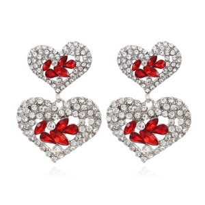 Boucles d'oreilles cœur multicouches argentées avec pierres rouges et cristaux