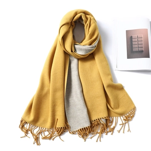 Minimalist double-sided scarf with yellow and grey blocks and elegant tassel edges