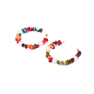 Bohemian C-shaped hoop earrings with colorful gravel and faux pearls in gold finish