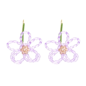 Boucles d'oreilles fleurs en perles faites main avec cristaux lavande et centre rose