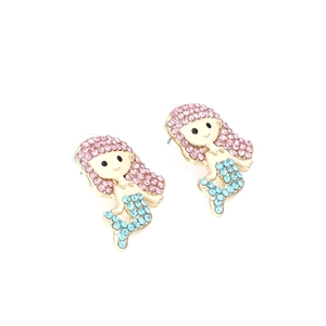 Boucles d'oreilles sirène abstraites avec strass roses et bleus sur base dorée