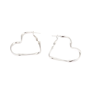 Orecchini a cerchio a forma di cuore intrecciato argento dal design vintage